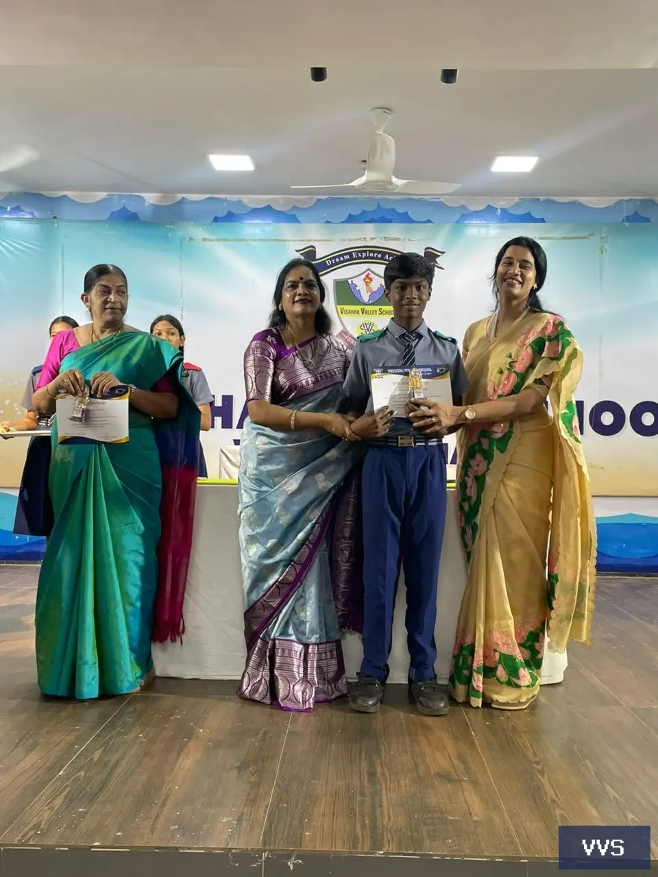 SCHOLAR BADGE CEREMONY-CLASSES-6&7 — Visakha Valley School — photo 1