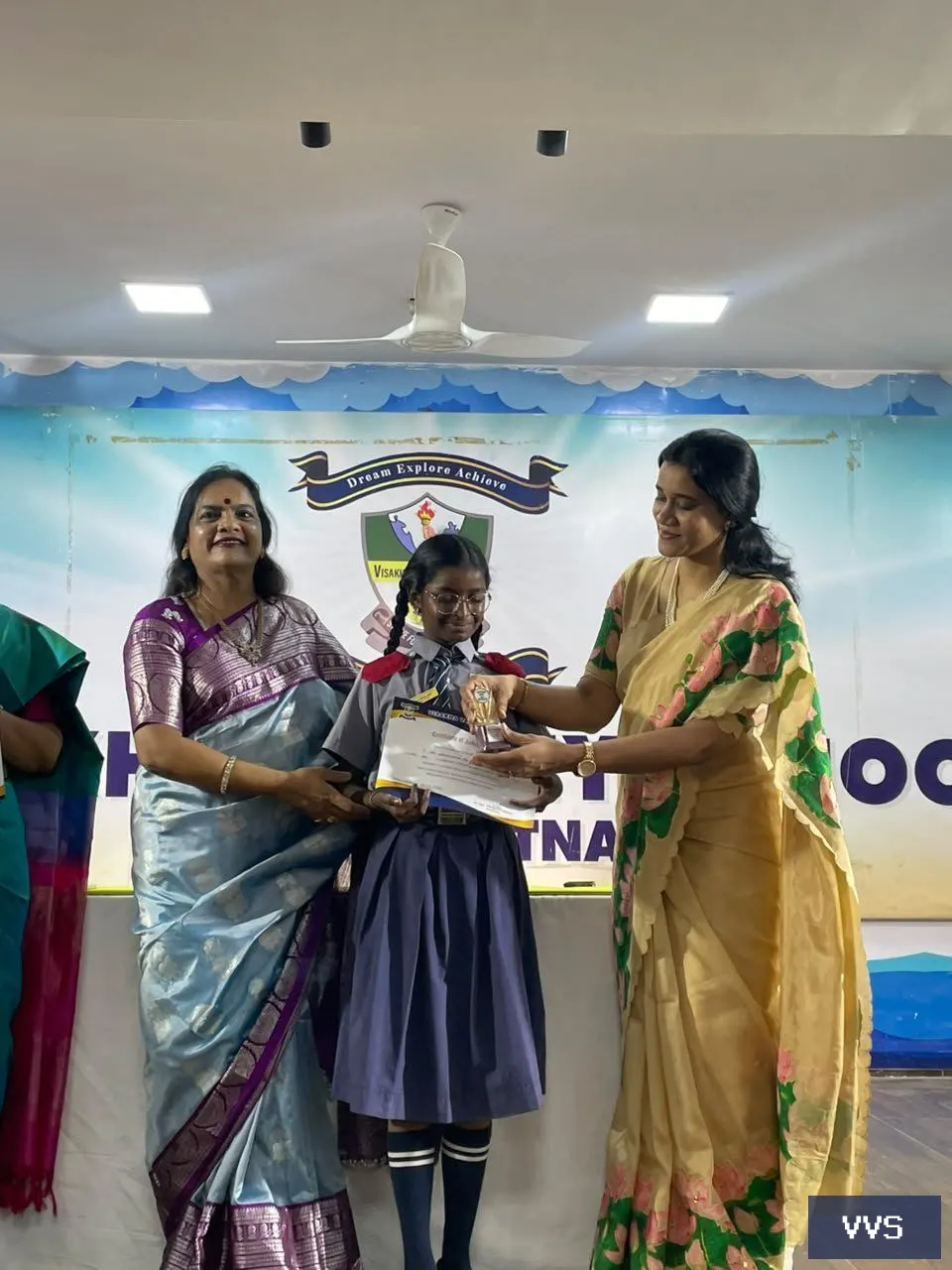 SCHOLAR BADGE CEREMONY-CLASSES-6&7 — Visakha Valley School — photo 9