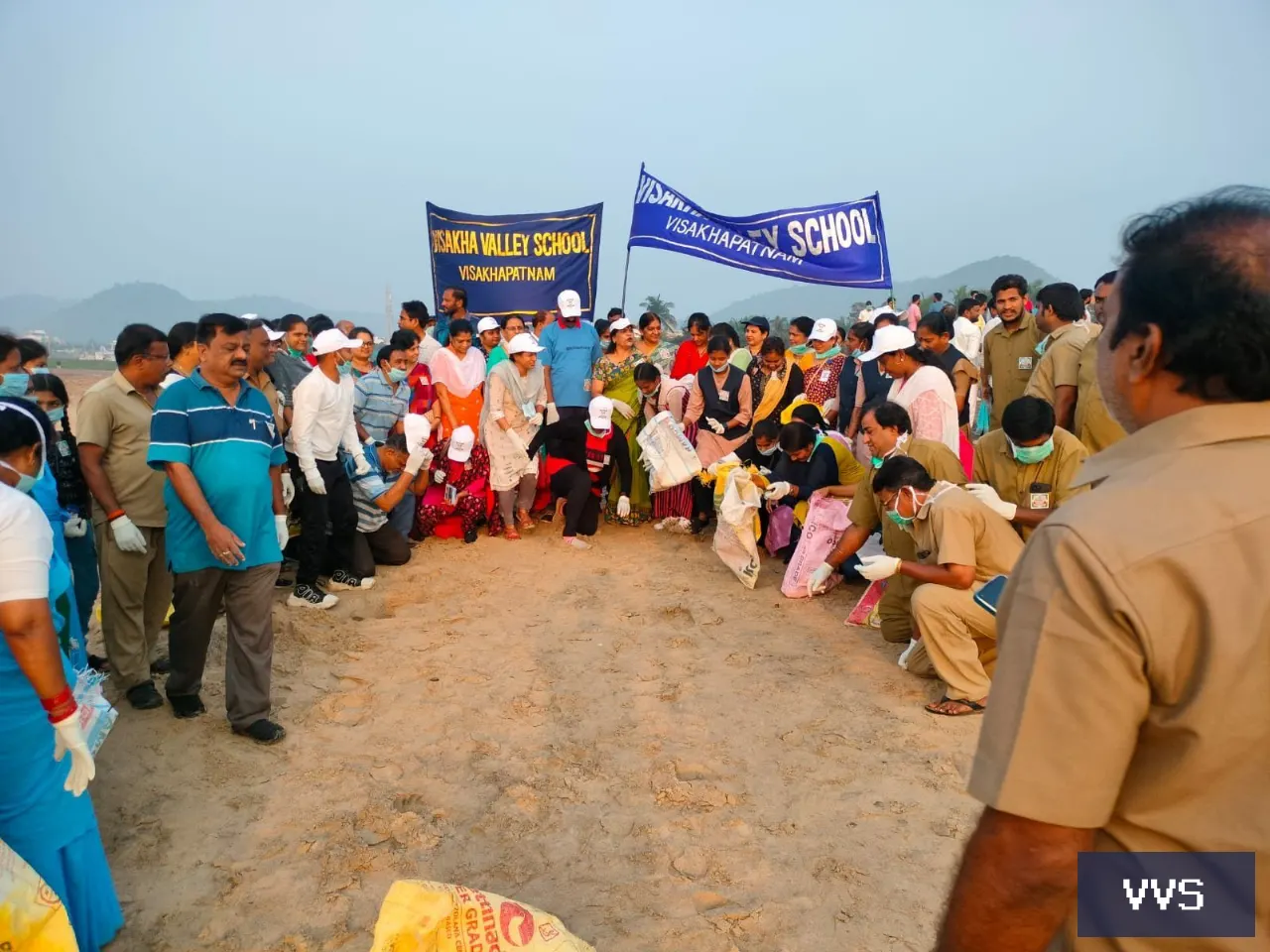 VVS- BEACH CLEAN UP PROGRAMME — Visakha Valley School — photo 11