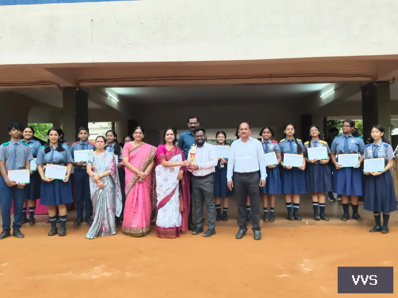 MCA 80th Independence day Inter school Patriotic song Singing Competition. VVS won
                  first prize.