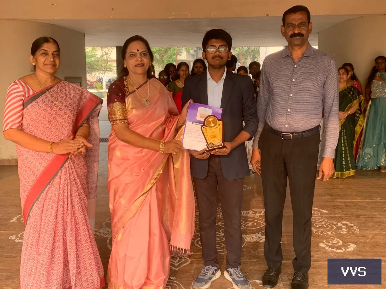 M.Lakshit of class 10 won third prize in Hindu school quiz -2026