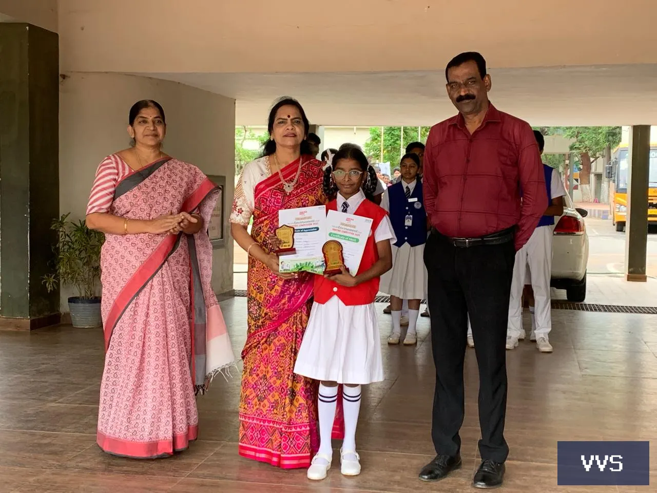CH.Jasmitha Ratnam of class 7 won second prize in the junior cate Elocution
                  Consolation prize in pai