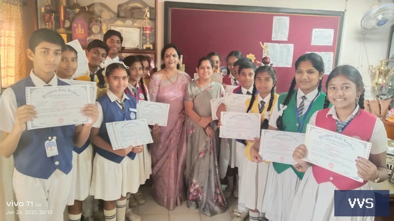 VVS STUDENTS CARNATIC MUSIC VOCAL CERTIFICATION CONDUCTED BY PRACHEENA KALA KENDRA
                  CHANDIGARH SECURE