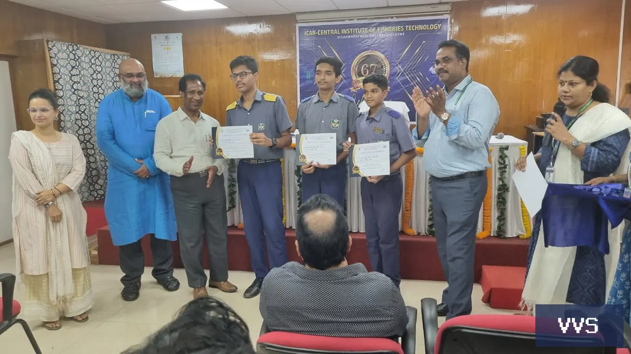 K.Rohan-9C A.Hasith -10D Mehul Chakravarthy-10E-All three secured third place in
                  the science project