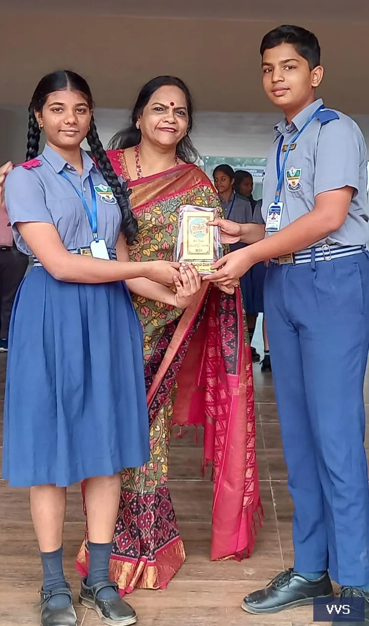 Team.2 won 4th prize in District level Cheku Mukhi Science quiz written test 1k.L
                  Pranathi. 10c 2.S