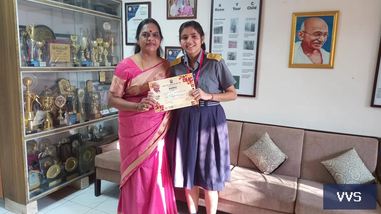 Siddhi Sharma of class 10 E Won gold medal in Mahatma Gandhi Rashtra Basha Hindi
                  Prakhar Sabha Comp